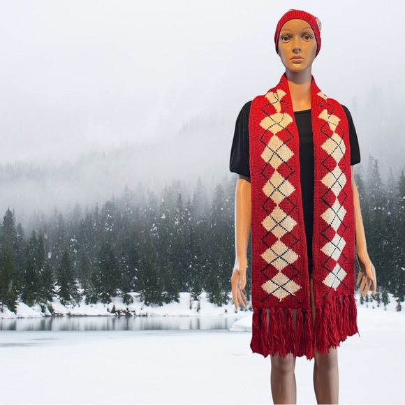 New York & Company Beanie Hat and Matching Scarf 2pc set, Red White Black | OS - Picture 5 of 13